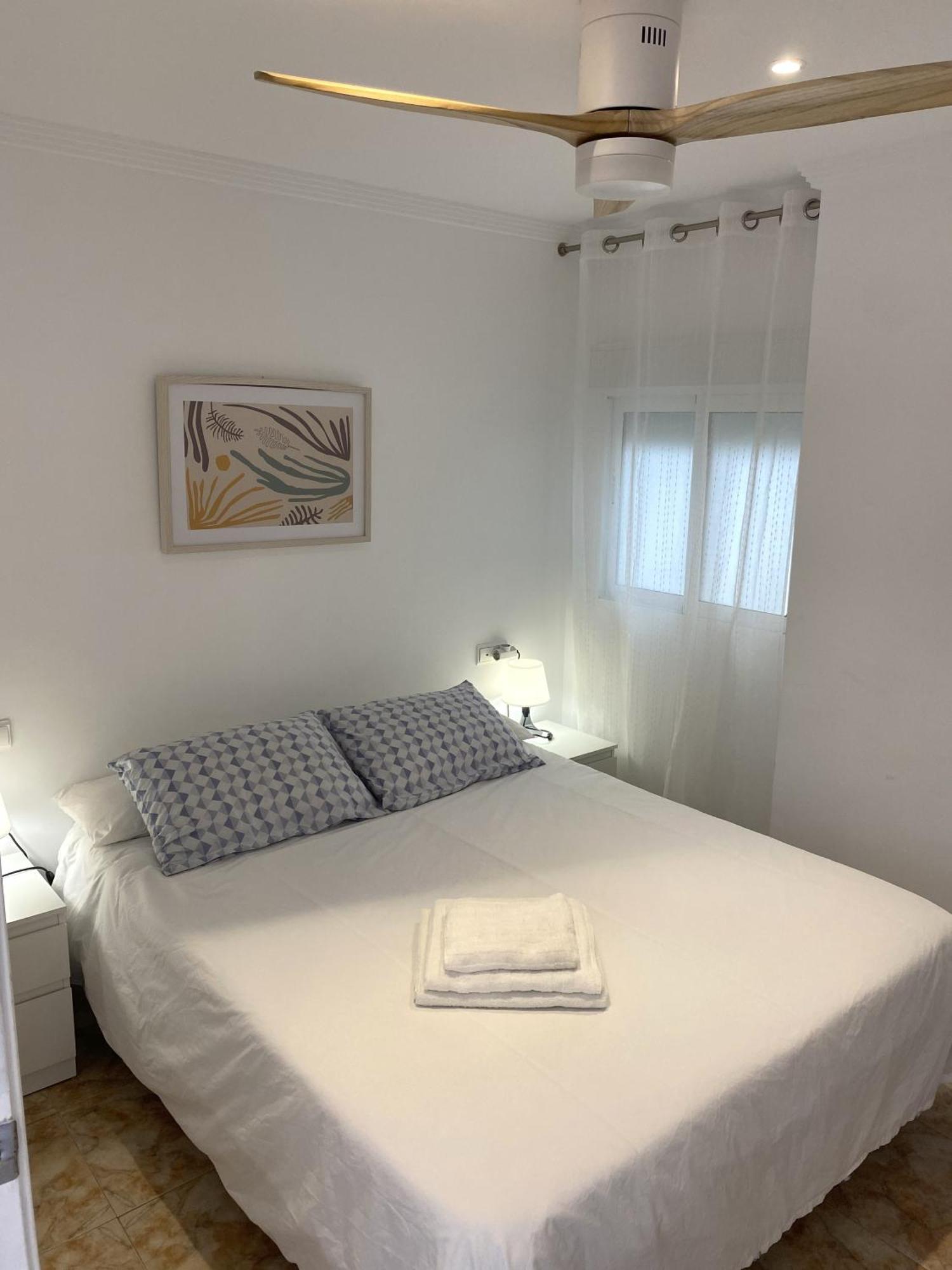 Beachfront And Renovated Apartment Cullera Kültér fotó